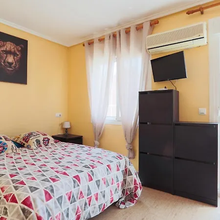3 Bedroom In Holiday home